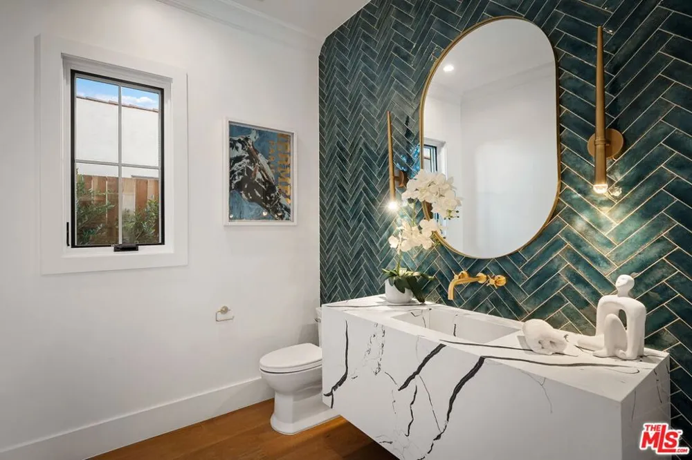1823 S Shenandoah Street Los Angeles, CA 90035
