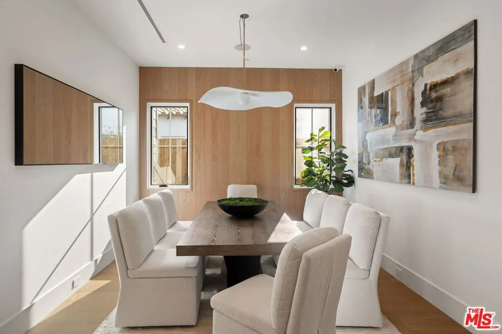 1823 S Shenandoah Street Los Angeles, CA 90035