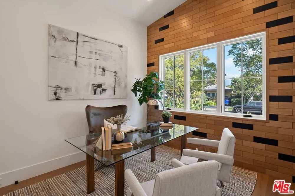 1823 S Shenandoah Street Los Angeles, CA 90035