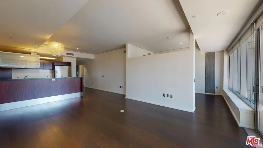 1155 S Grand Avenue #1108 Los Angeles, CA 90015