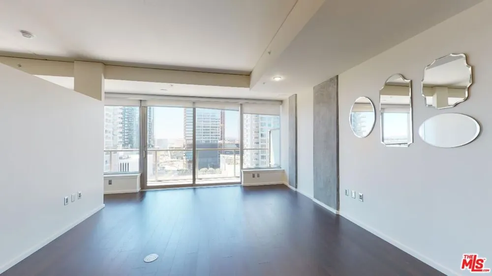 1155 S Grand Avenue #1108 Los Angeles, CA 90015