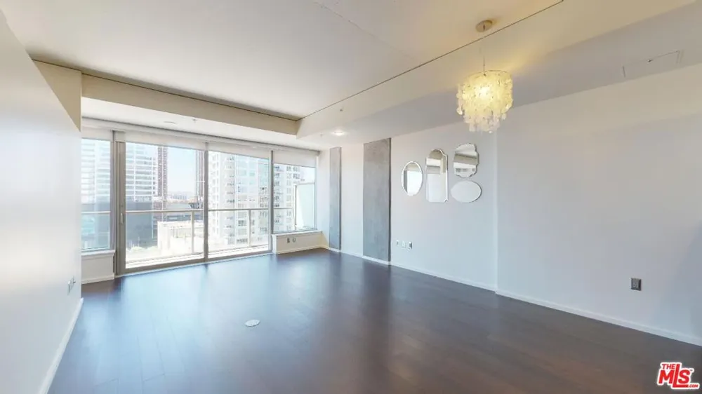 1155 S Grand Avenue #1108 Los Angeles, CA 90015