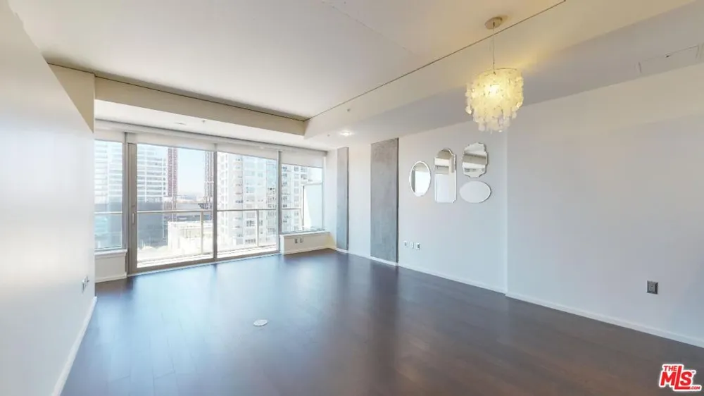 1155 S Grand Avenue #1108 Los Angeles, CA 90015