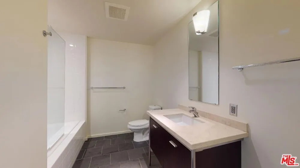 1155 S Grand Avenue #1108 Los Angeles, CA 90015