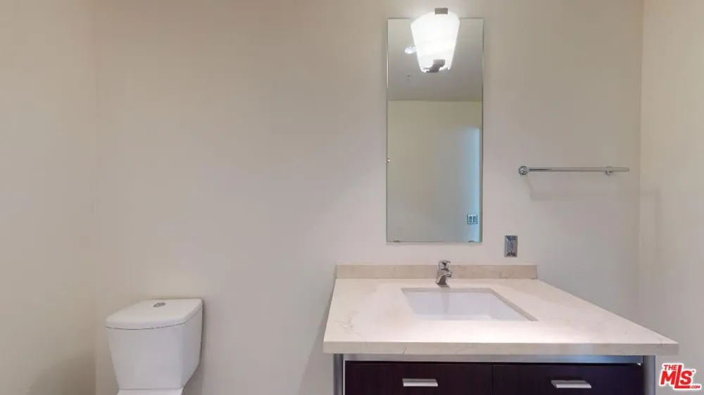 1155 S Grand Avenue #1108 Los Angeles, CA 90015