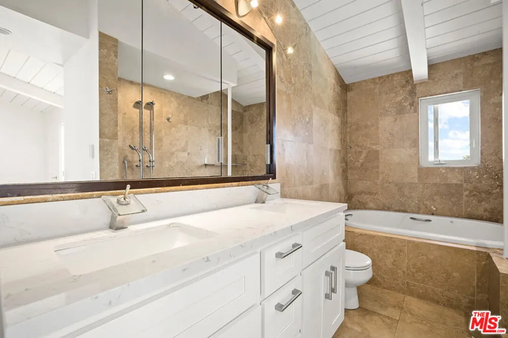 28248 Rey De Copas Lane ##23 Malibu, CA 90265