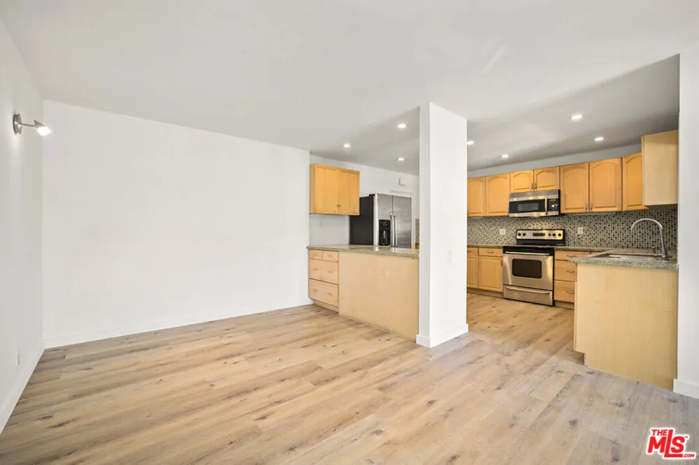 28248 Rey De Copas Lane ##23 Malibu, CA 90265