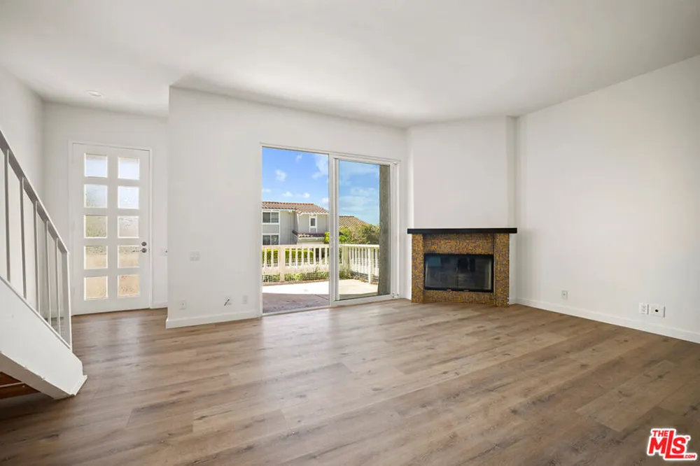 28248 Rey De Copas Lane ##23 Malibu, CA 90265