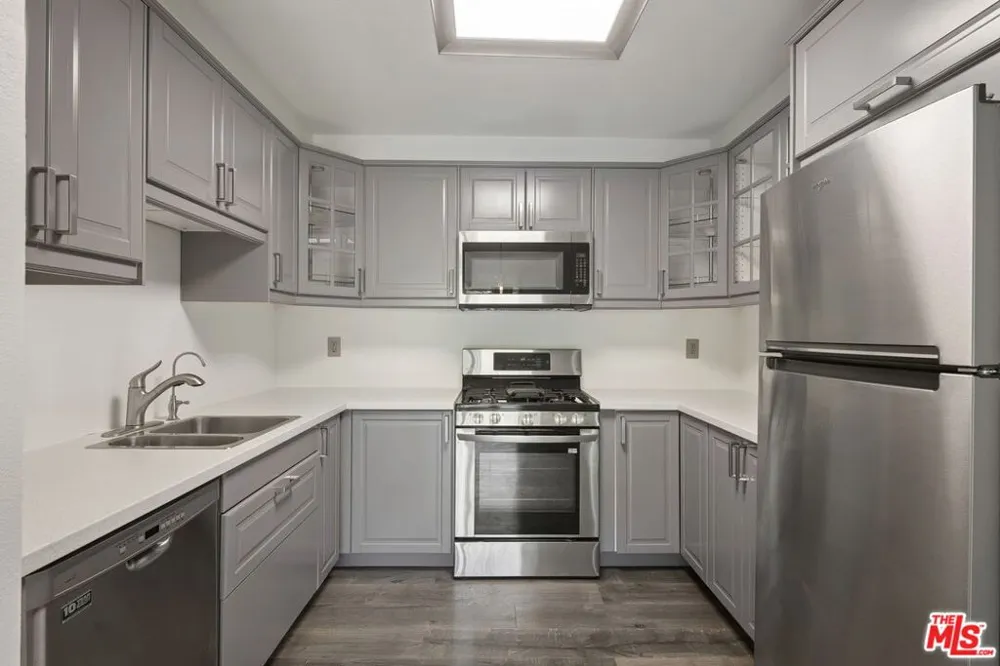 24817 Sand Wedge Lane Santa Clarita, CA 91355