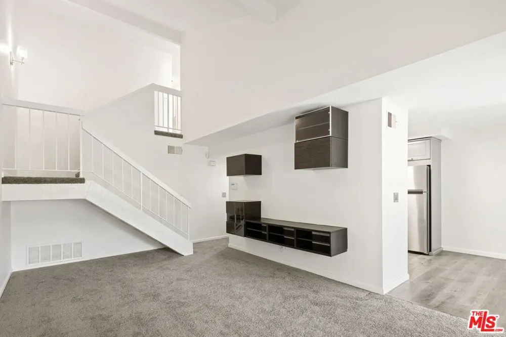 24817 Sand Wedge Lane Santa Clarita, CA 91355
