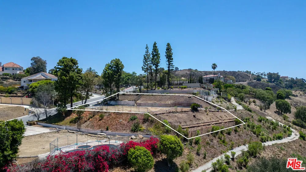 16748 Monte Hermoso Drive Los Angeles, CA 90272