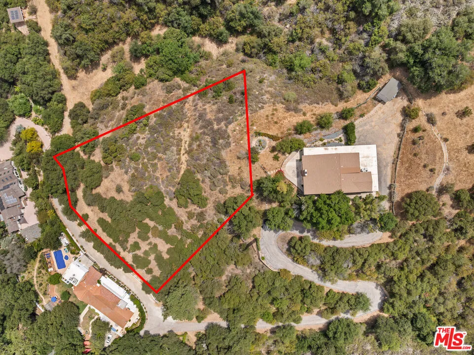 24677 Dry Canyon Cold Creek Road Calabasas, CA 91302