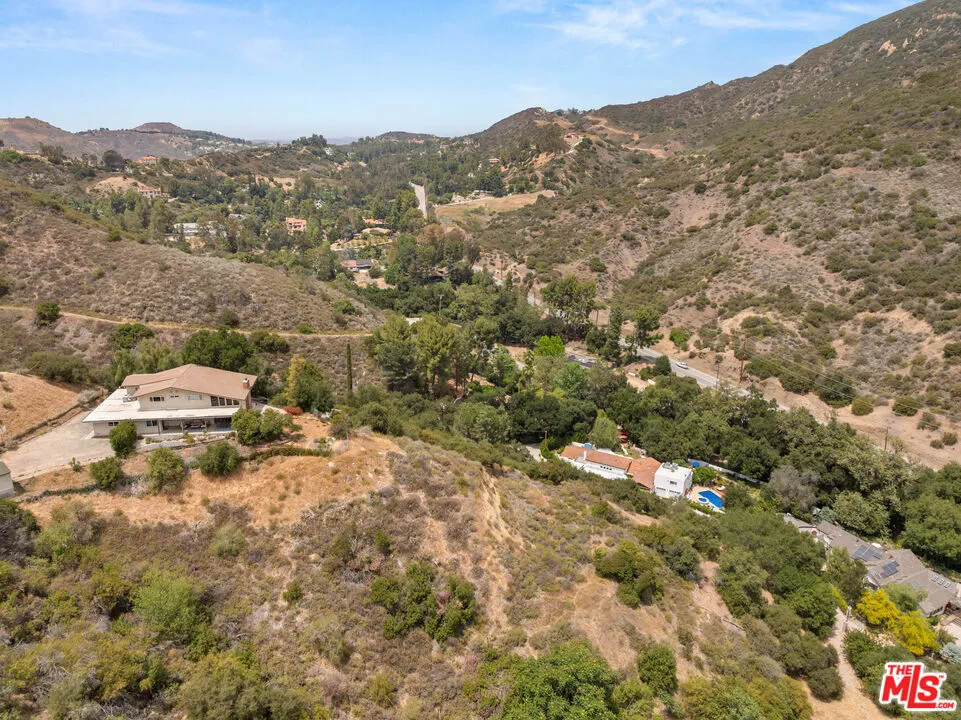 24677 Dry Canyon Cold Creek Road Calabasas, CA 91302