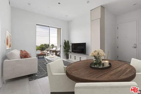 1650 Sawtelle Boulevard #201