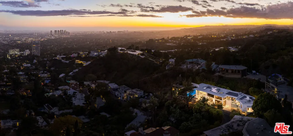 1609 Magnetic Terrace Los Angeles, CA 90069