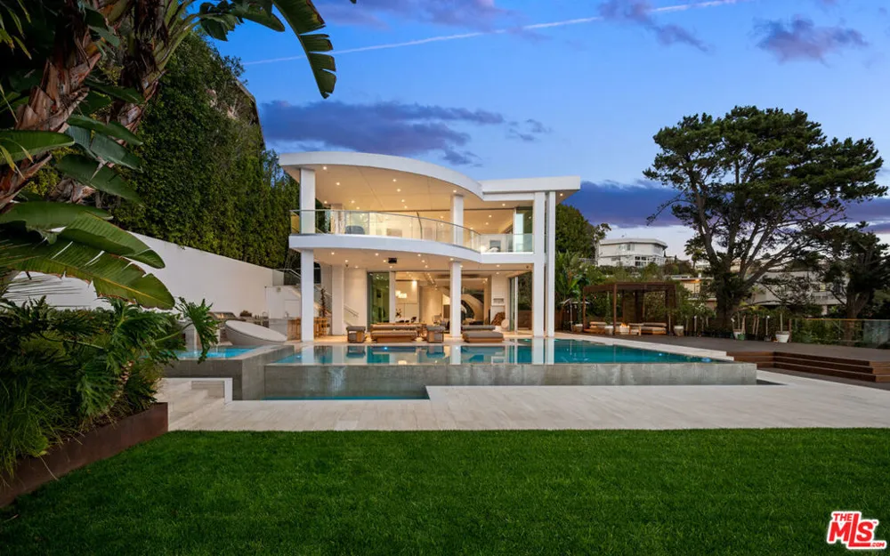 1609 Magnetic Terrace Los Angeles, CA 90069