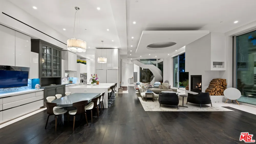 1609 Magnetic Terrace Los Angeles, CA 90069