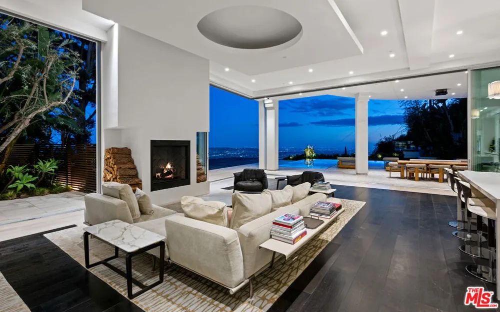 1609 Magnetic Terrace Los Angeles, CA 90069