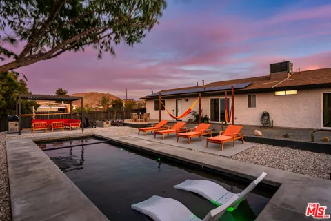 61664 Crest Circle Drive