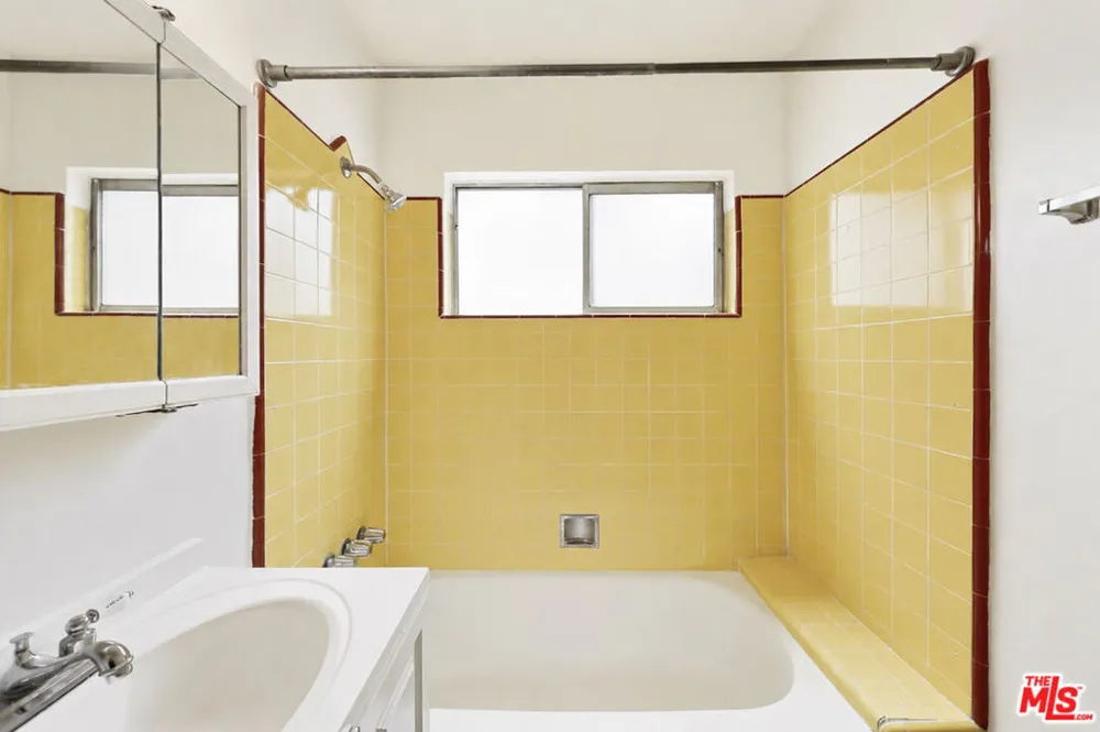 941 San Vicente Boulevard #4 West Hollywood, CA 90069