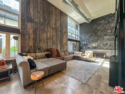 1037 Laurel Avenue #10B