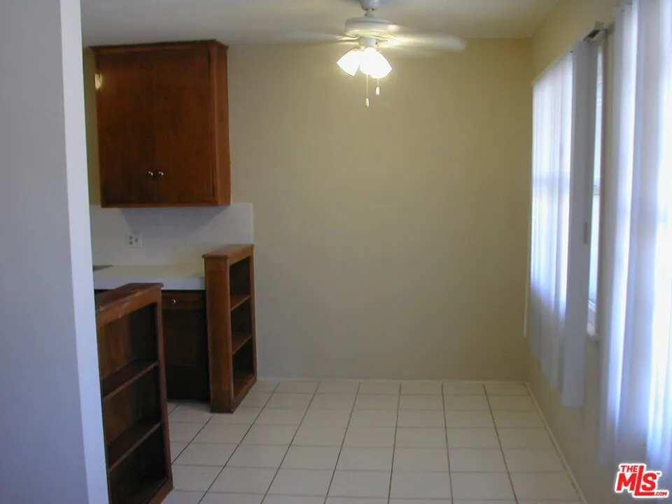 833 Kingsley Drive #4 Los Angeles, CA 90029
