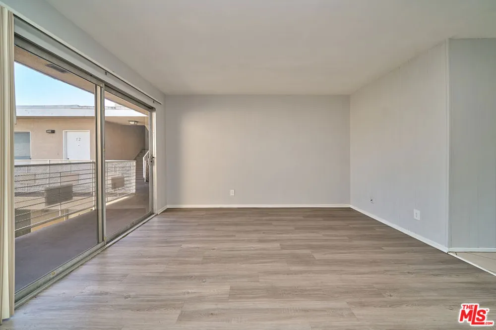 835 S Norton Avenue ##15 Los Angeles, CA 90005