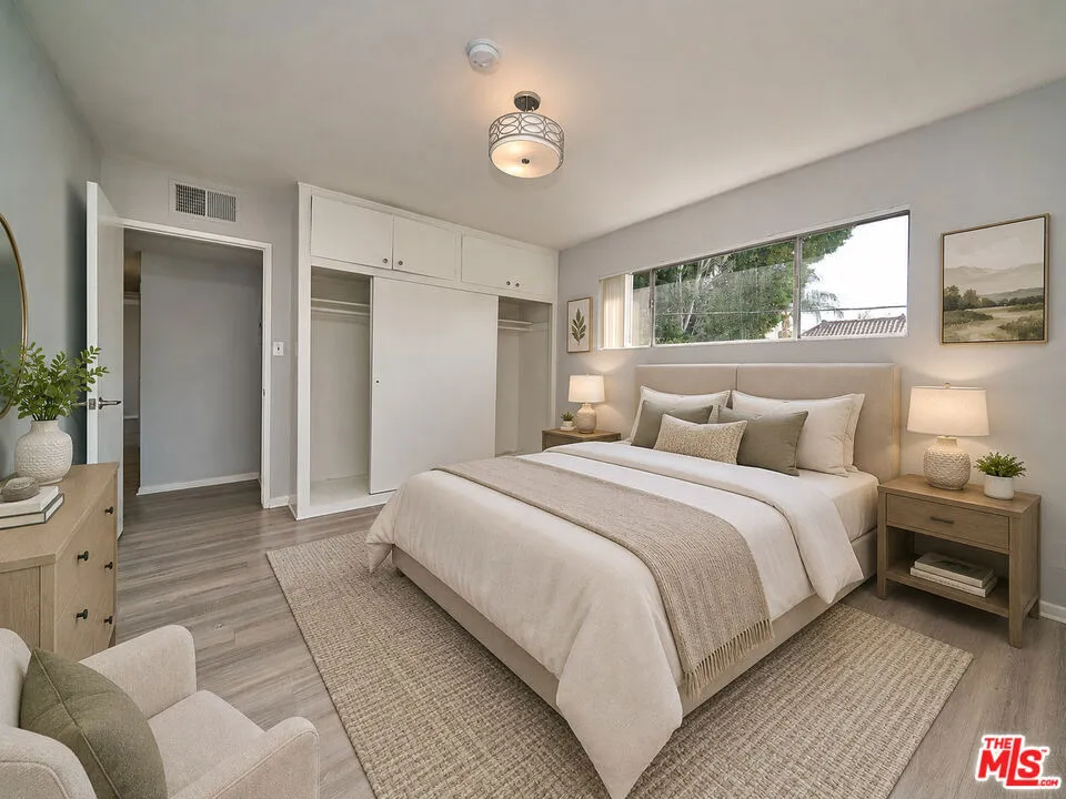 835 S Norton Avenue ##15 Los Angeles, CA 90005