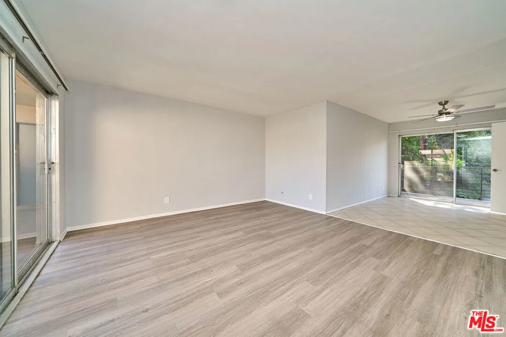 835 S Norton Avenue ##15 Los Angeles, CA 90005