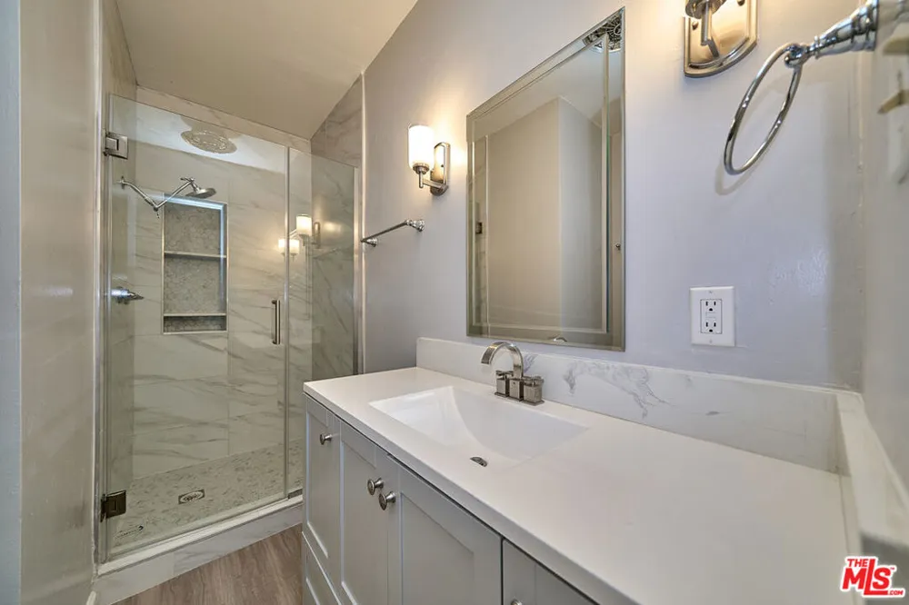 835 S Norton Avenue ##15 Los Angeles, CA 90005
