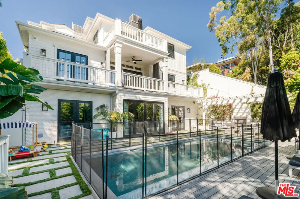 1226 Monument Street Los Angeles, CA 90272