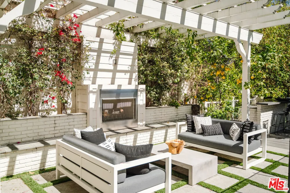 1226 Monument Street Los Angeles, CA 90272