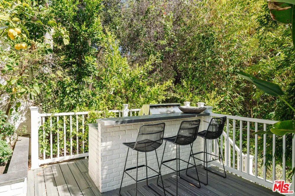1226 Monument Street Los Angeles, CA 90272