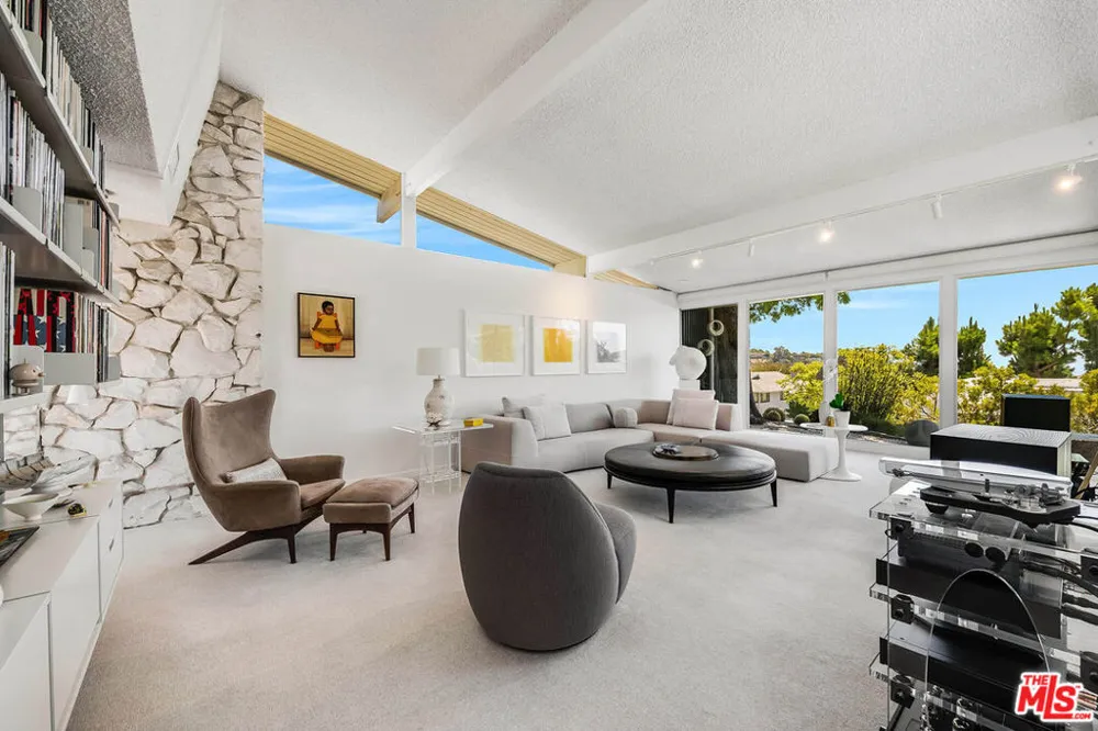 1331 Casiano Road Bel Air, CA 90049