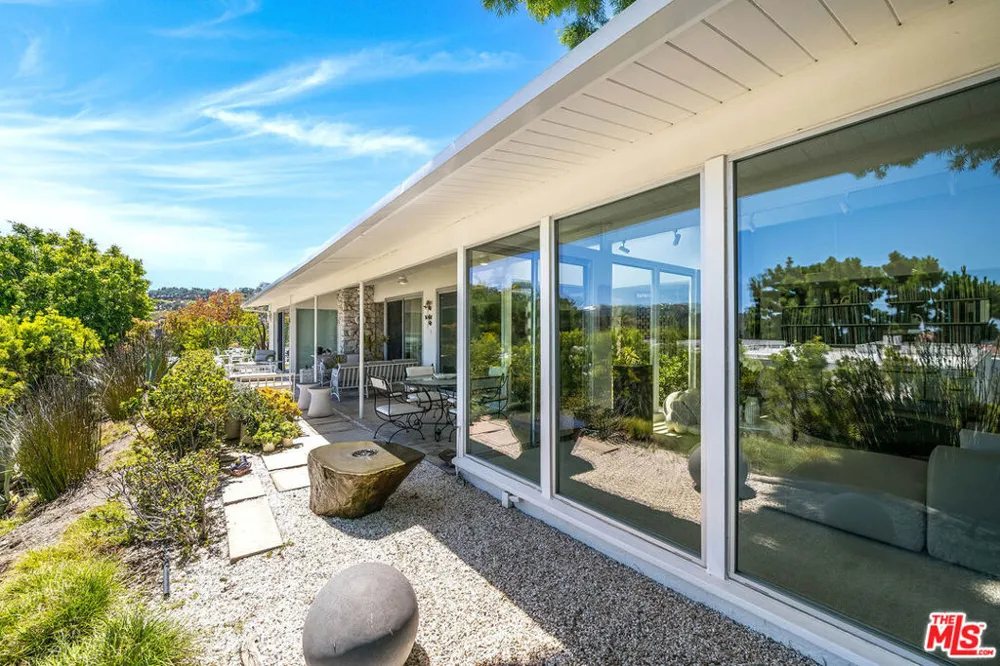1331 Casiano Road Bel Air, CA 90049
