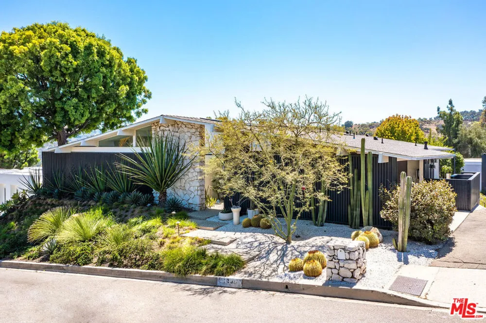 1331 Casiano Road Bel Air, CA 90049