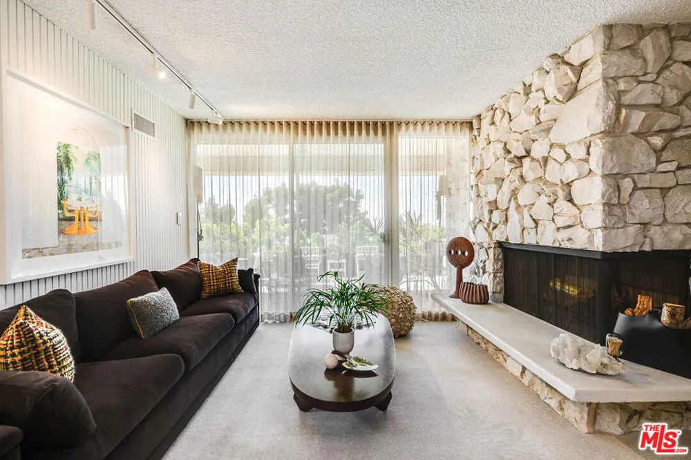 1331 Casiano Road Bel Air, CA 90049