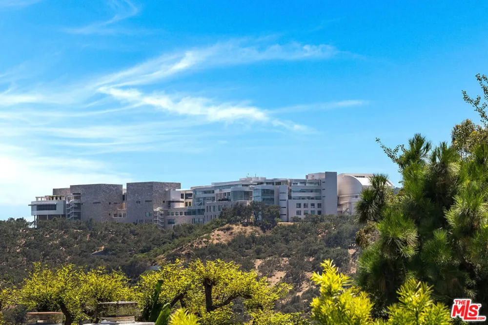 1331 Casiano Road Bel Air, CA 90049