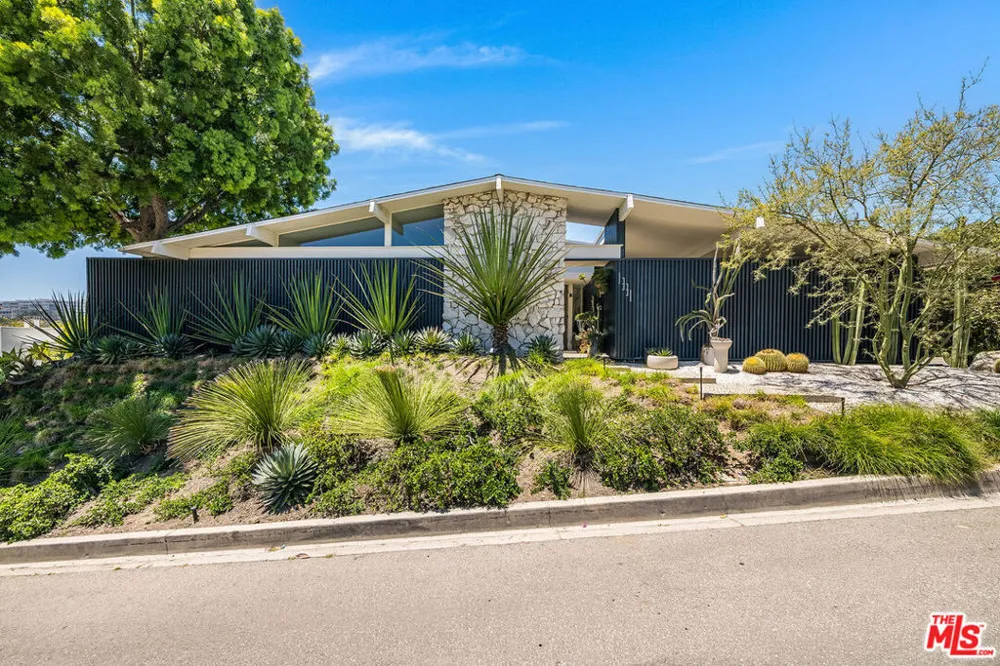 1331 Casiano Road Bel Air, CA 90049