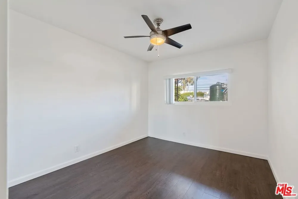 1301 S Saltair Avenue #2 Los Angeles, CA 90025