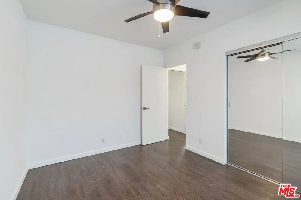 1301 S Saltair Avenue #2 Los Angeles, CA 90025