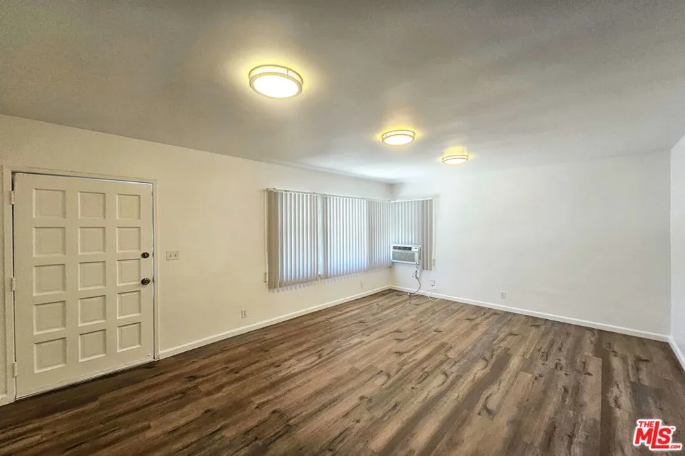 1341 Keystone Street Burbank, CA 91506