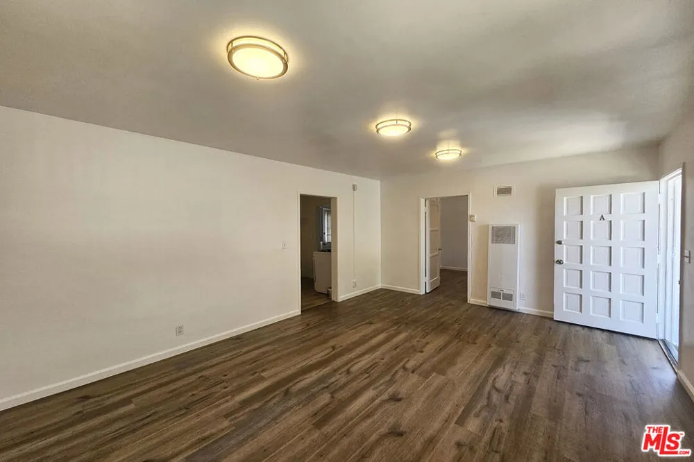 1341 Keystone Street Burbank, CA 91506