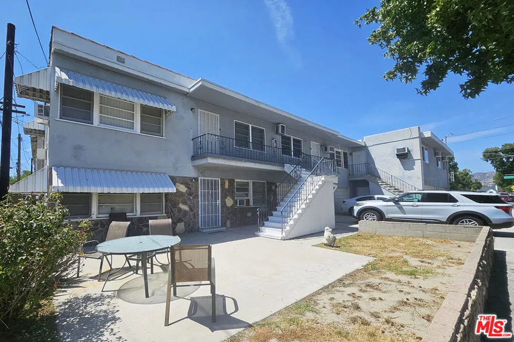 1341 Keystone Street Burbank, CA 91506