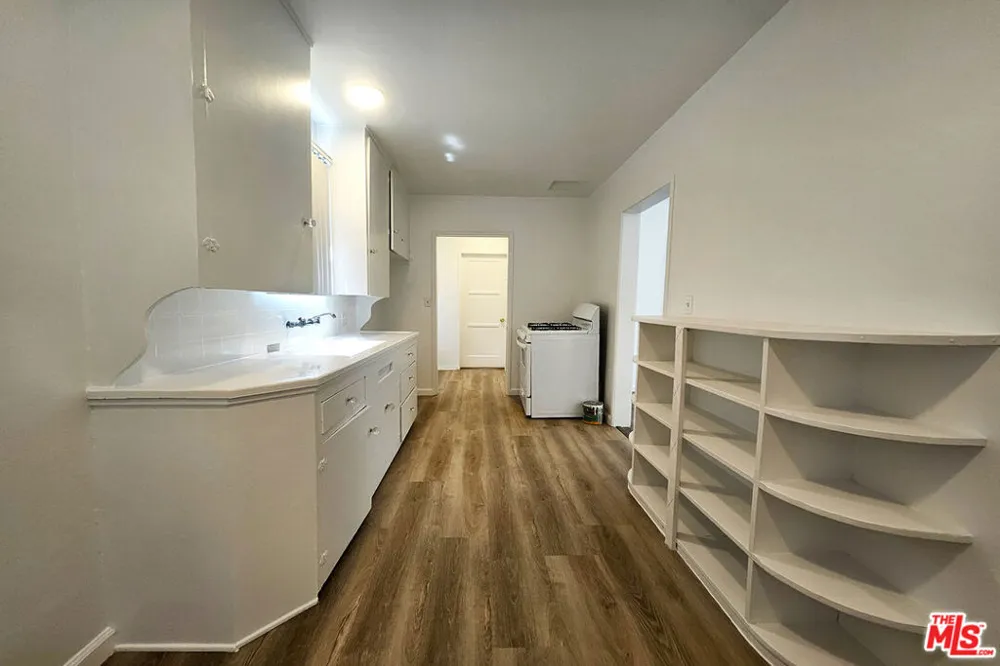 1341 Keystone Street Burbank, CA 91506