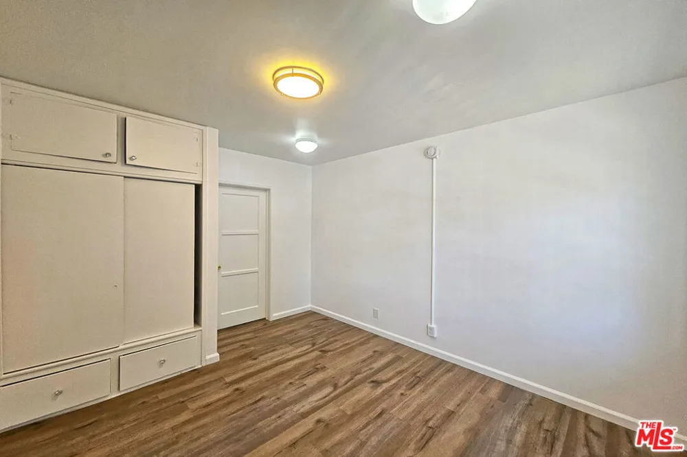 1341 Keystone Street Burbank, CA 91506