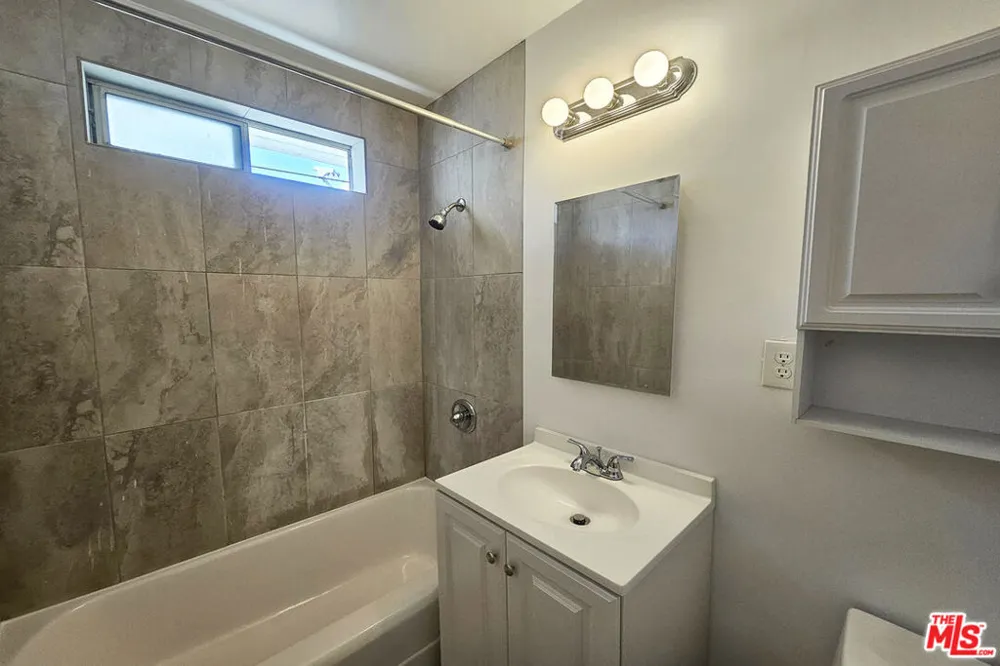 1341 Keystone Street Burbank, CA 91506