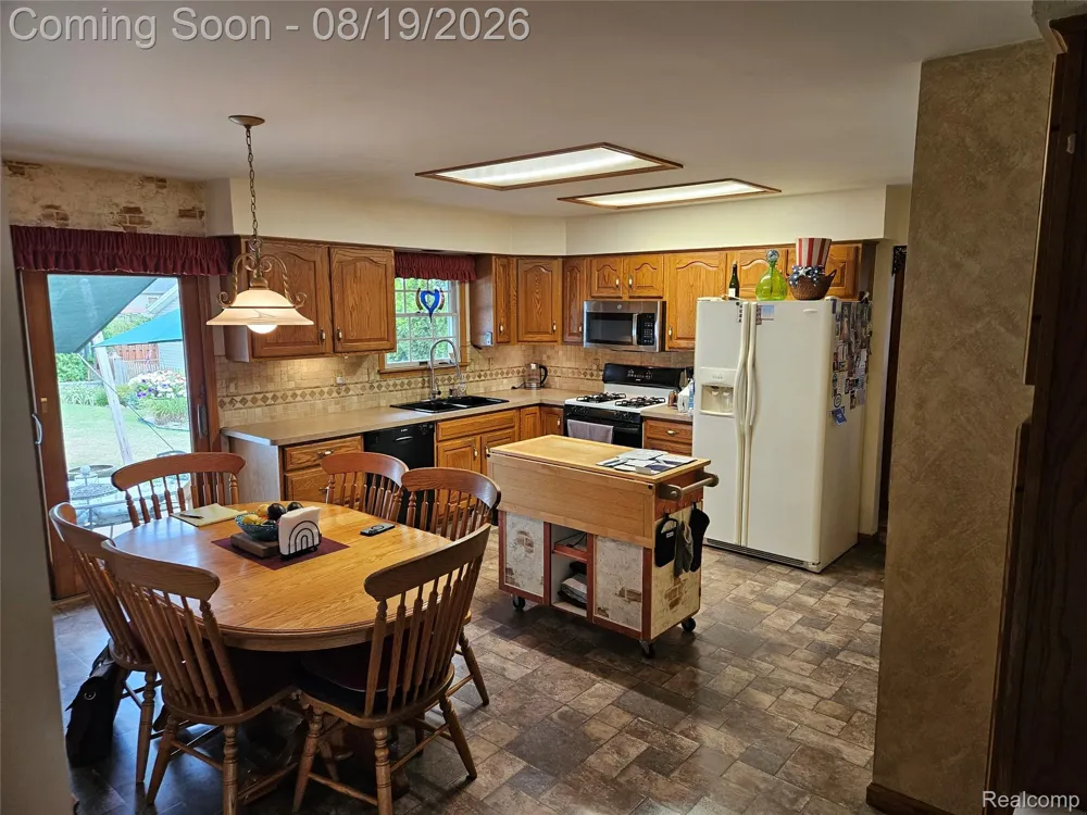 4090 Violet Avenue St Clair Township, MI 48079