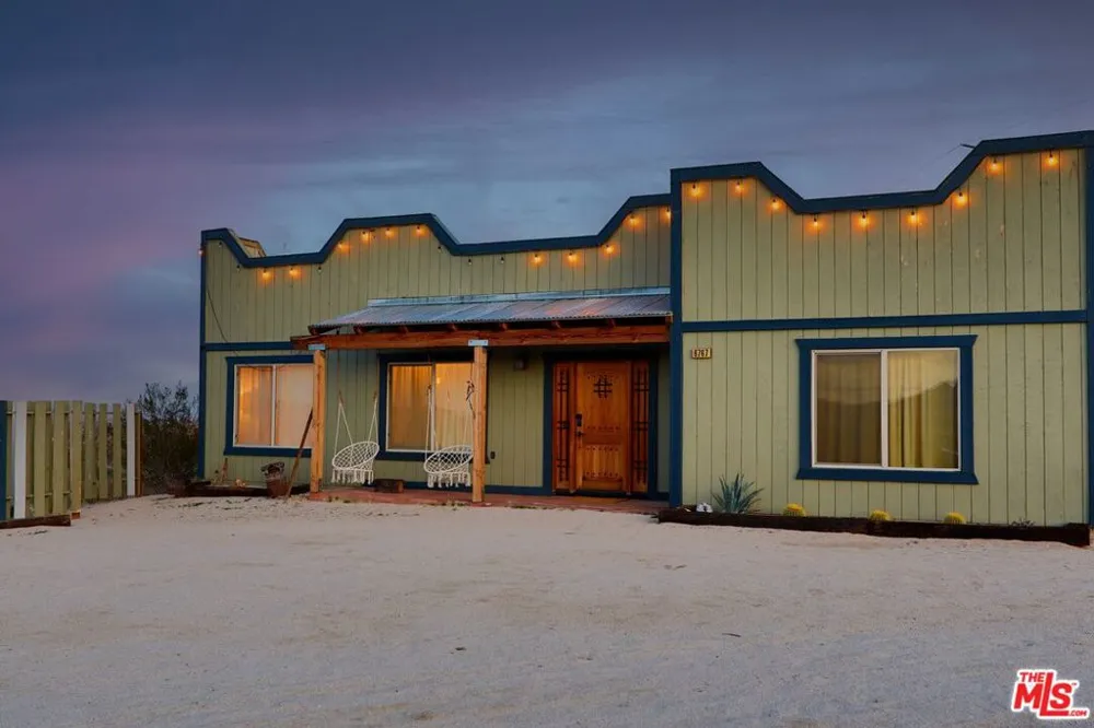 6767 California Avenue Joshua Tree, CA 92252
