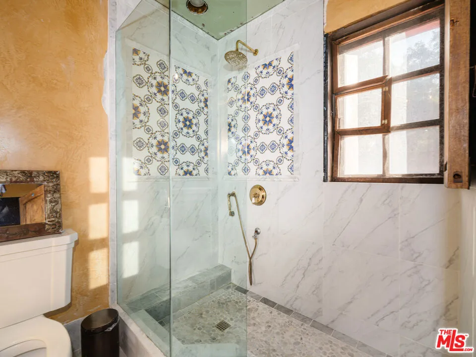 1135 Topanga Canyon Boulevard Topanga, CA 90290